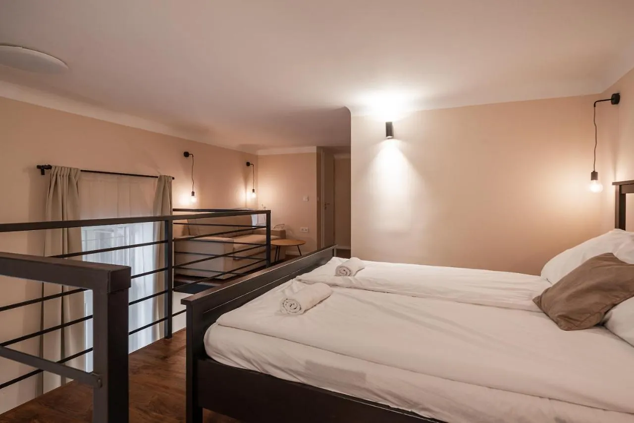 C76 - Boutique Apartments, Best Location By Bqa Budapest 0*,